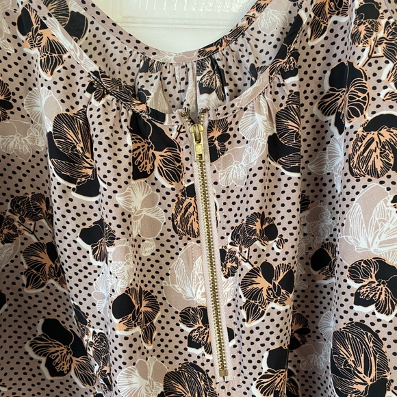 Tank - Picture 3 of 4